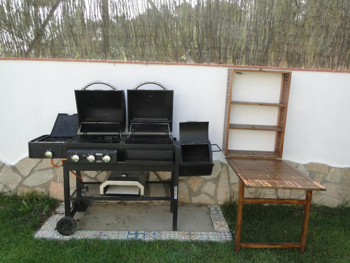 Detached Villa For 6 People In Lloret De Mar With Comunal Outdoor Swimming Pool Puigventos Zewnętrze zdjęcie