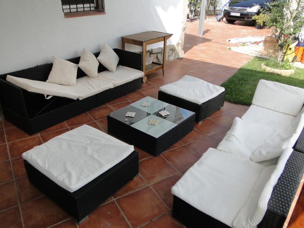 Detached Villa For 6 People In Lloret De Mar With Comunal Outdoor Swimming Pool Puigventos Zewnętrze zdjęcie