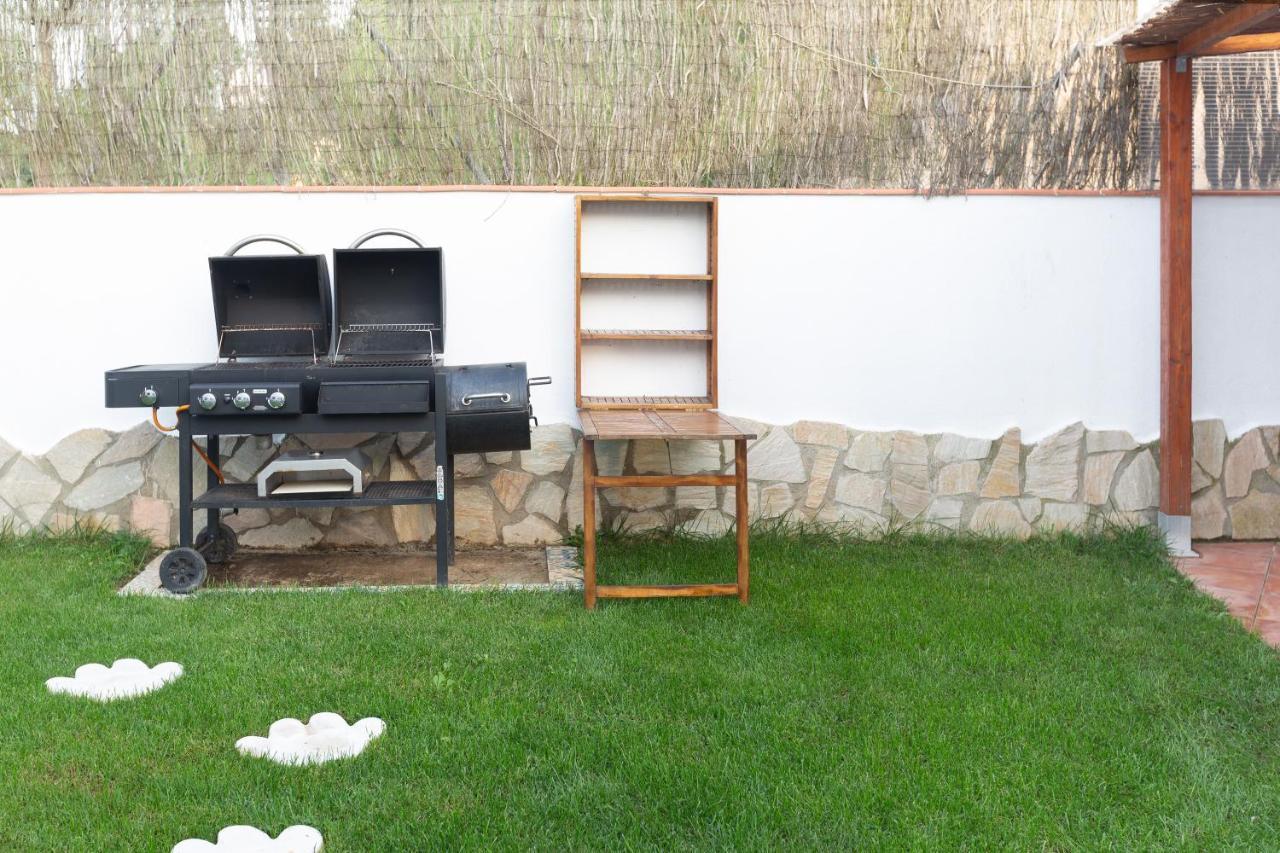 Detached Villa For 6 People In Lloret De Mar With Comunal Outdoor Swimming Pool Puigventos Zewnętrze zdjęcie